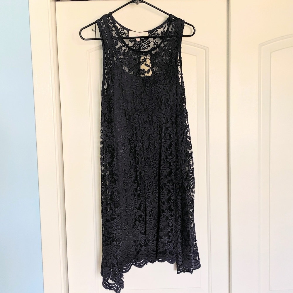 Navy Blue Floral Lace Sleeveless Dress. Size: L